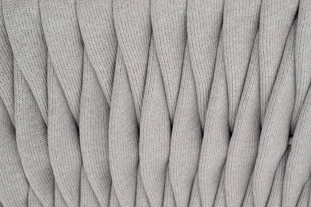 "Монако" кресло плетеное из роупа, каркас алюминий светло-серый (RAL7035) шагрень, роуп светло-серый 40 мм, ткань светло-серая