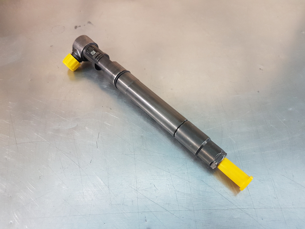 Форсунка топливная DELPHI EMBR00301D / A6710170121 (ВОССТАНОВЛЕННАЯ оригинал)