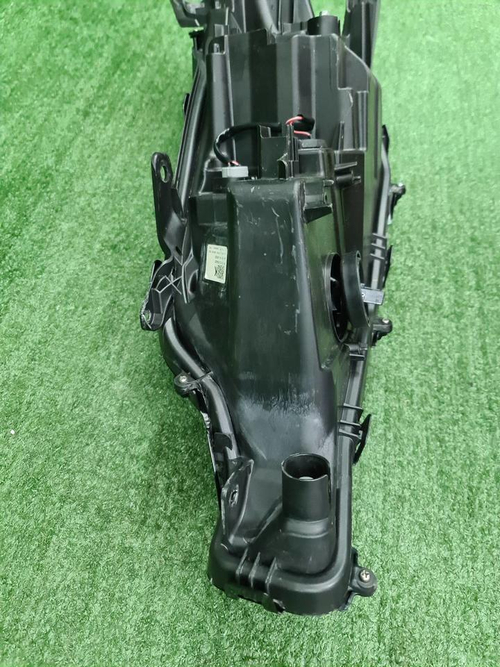 Фара правая Toyota Camry xv70 (2017-н.в.) LED