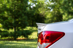 Лип спойлер Chevrolet Cruze (черный глянец)