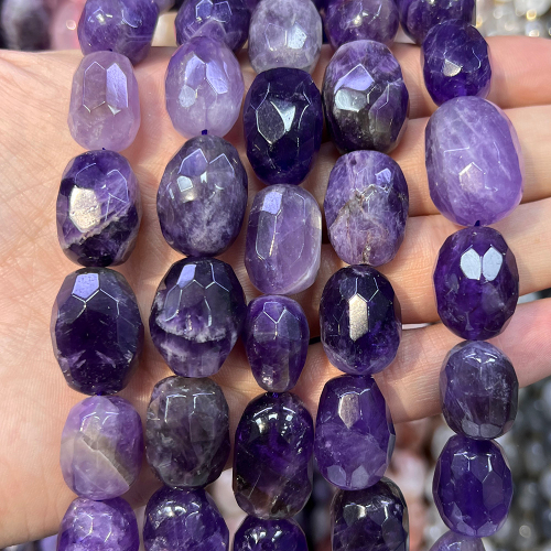 Аметист бусины 13-15х18-20 мм, мелкая грань, нитка 38 см