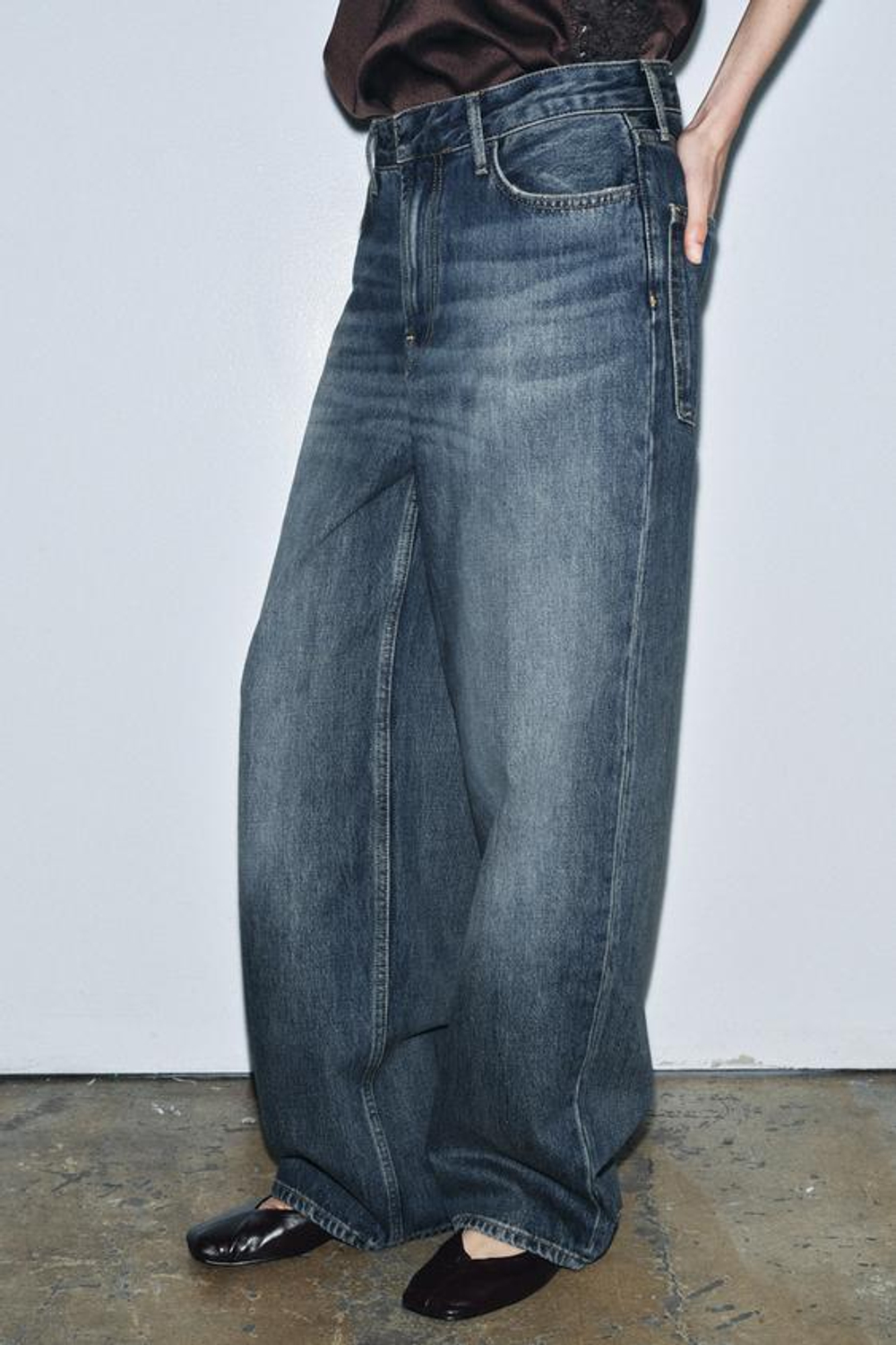 ZARA ДЖИНСЫ ZW COLLECTION BAGGY СО СРЕДНЕЙ ПОСАДКОЙ, СИНИЙ