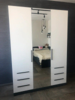 Шкаф распашной