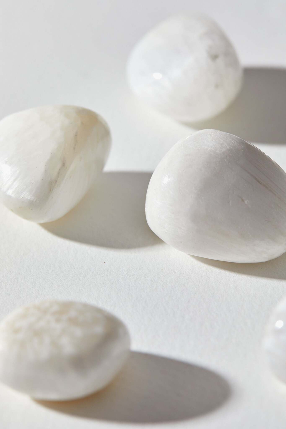 Сколецит галтовка