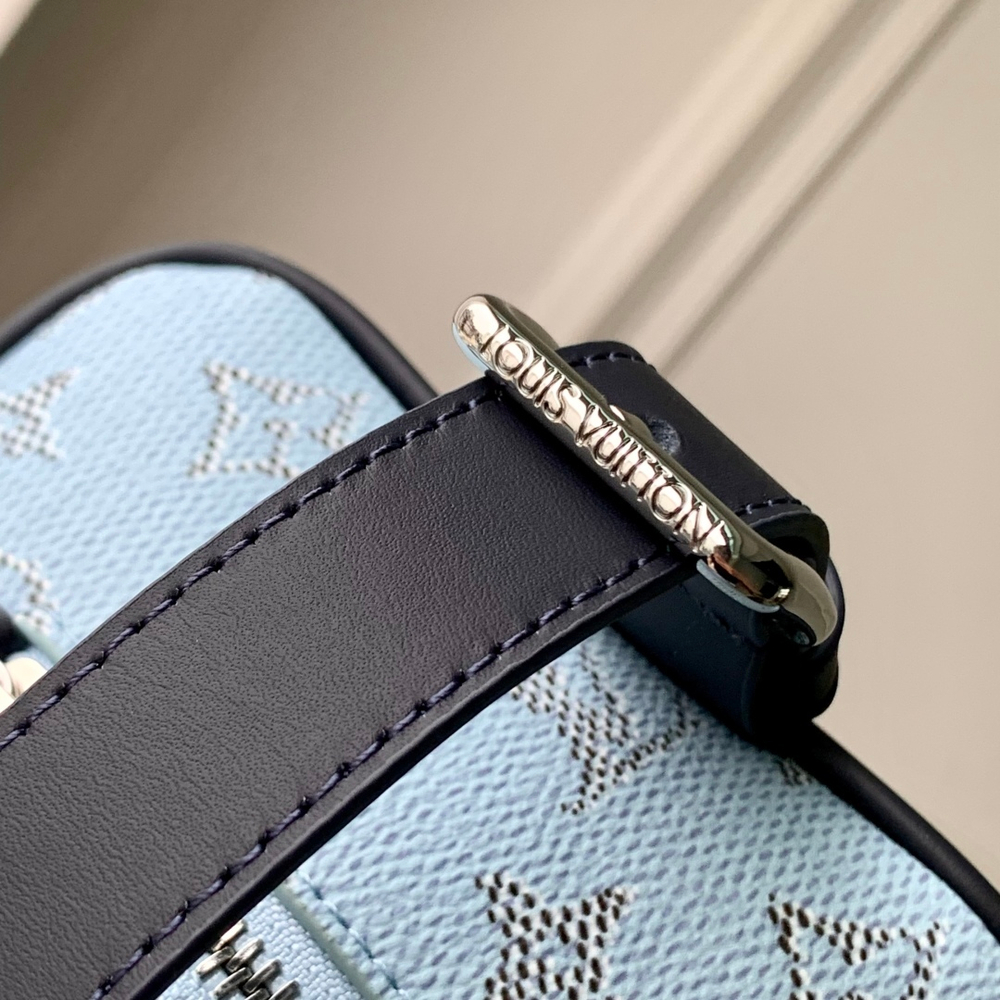 Louis Vuitton Locker Dopp Kit