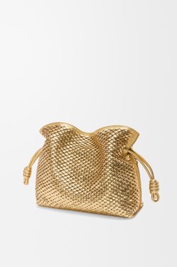 Loewe Средняя сумка-клатч Flamenco из ламинированной овечьей кожи, золотой