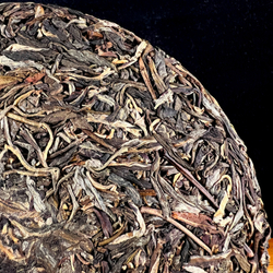 2021 Фэн Хуан Во шен пуэр 357 г