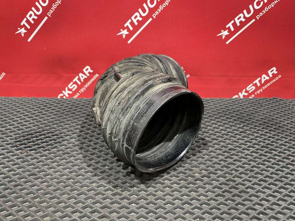 Патрубок воздушного фильтра