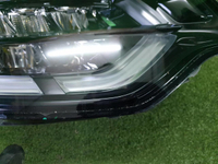 Битая Фара правая Land-Rover Discovery 5 (2016-2021) LED