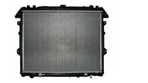 Радиатор охлаждения Toyota Fortuner 1