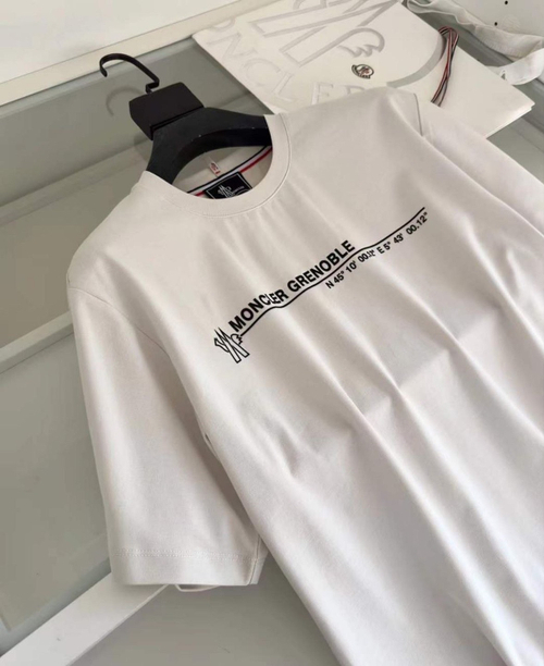 Футболка Moncler