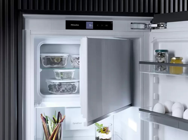 Встраиваемый холодильник Miele K 7348 C 125 Gala Ed