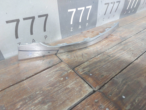 Молдинг заднего бампера правый VW Touareg 2 14-18 Б/У Оригинал 7P6853842