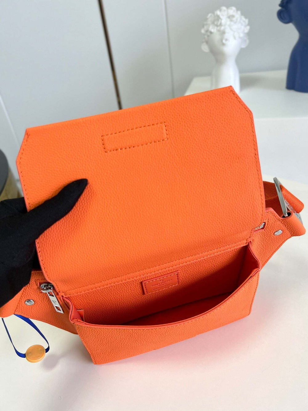 Louis Vuitton New Sling