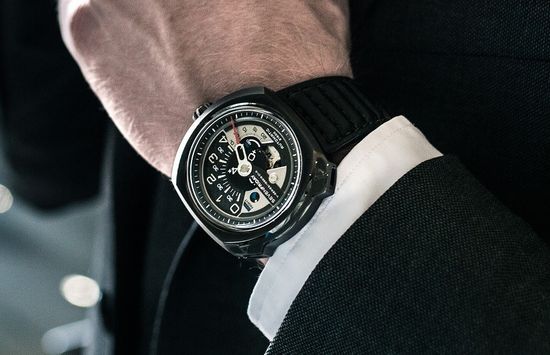 Наручные часы SEVENFRIDAY V3-01 V-Series