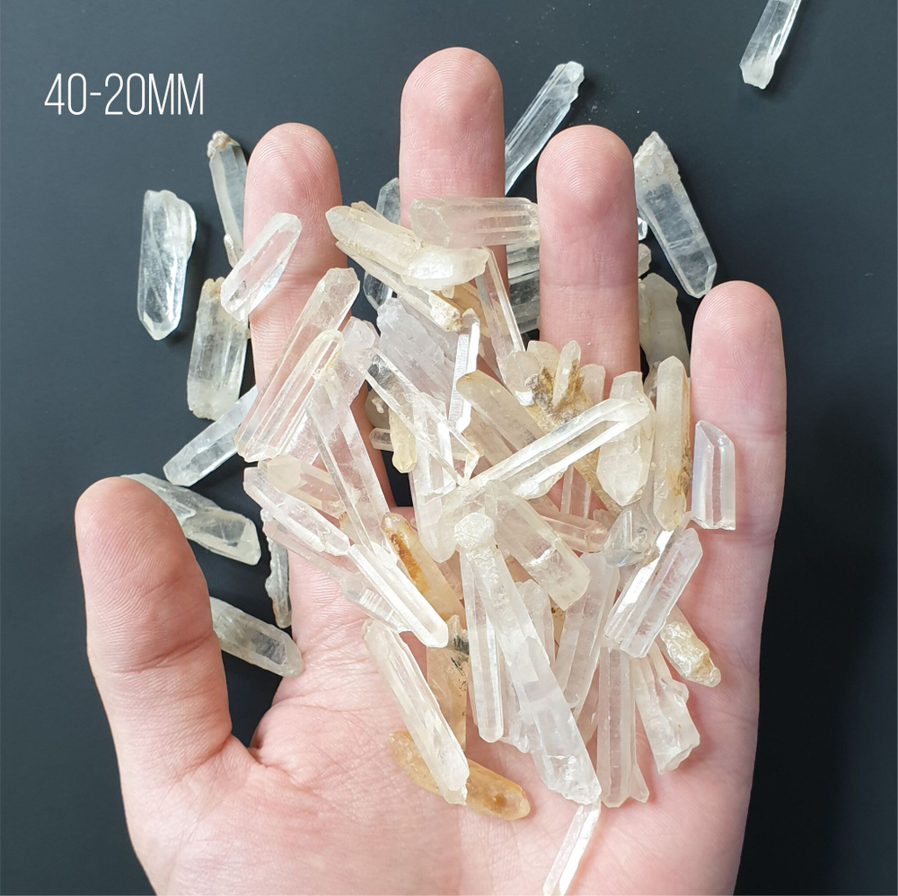 Кристалл горного хрусталяQuartz Needle points 40-20мм, 100гр