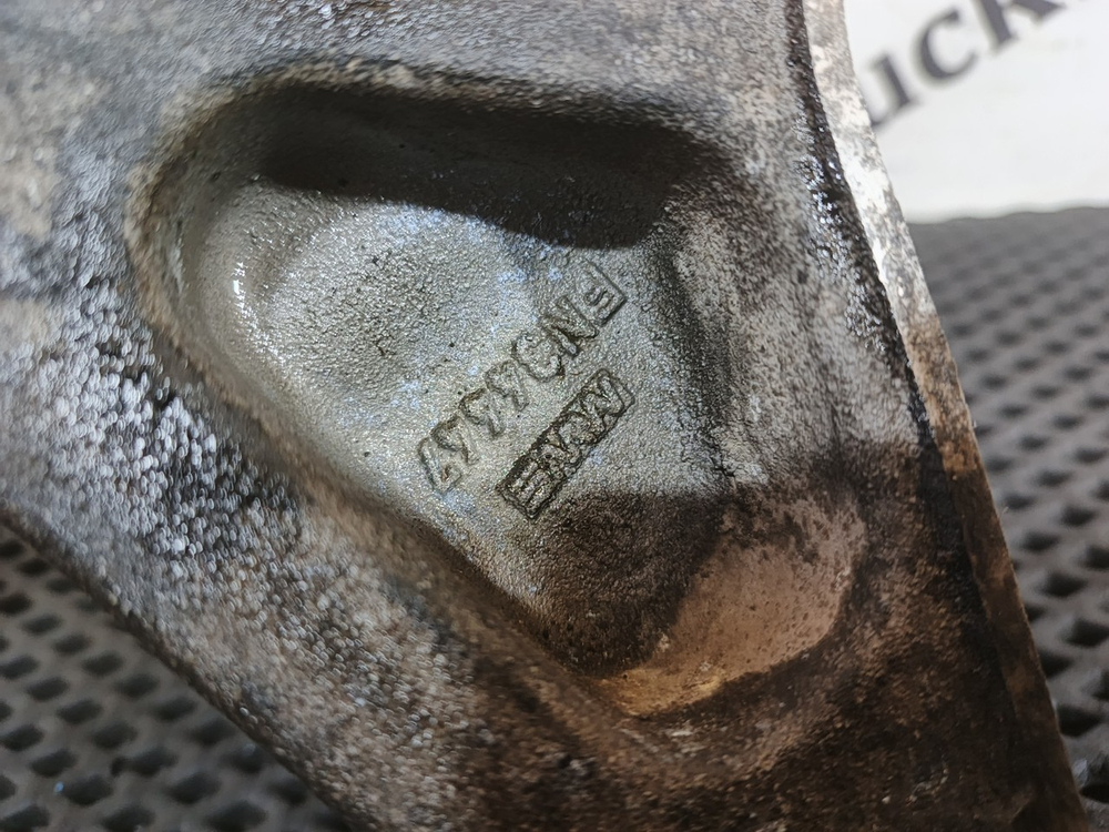 Кронштейн двигателя задний правый