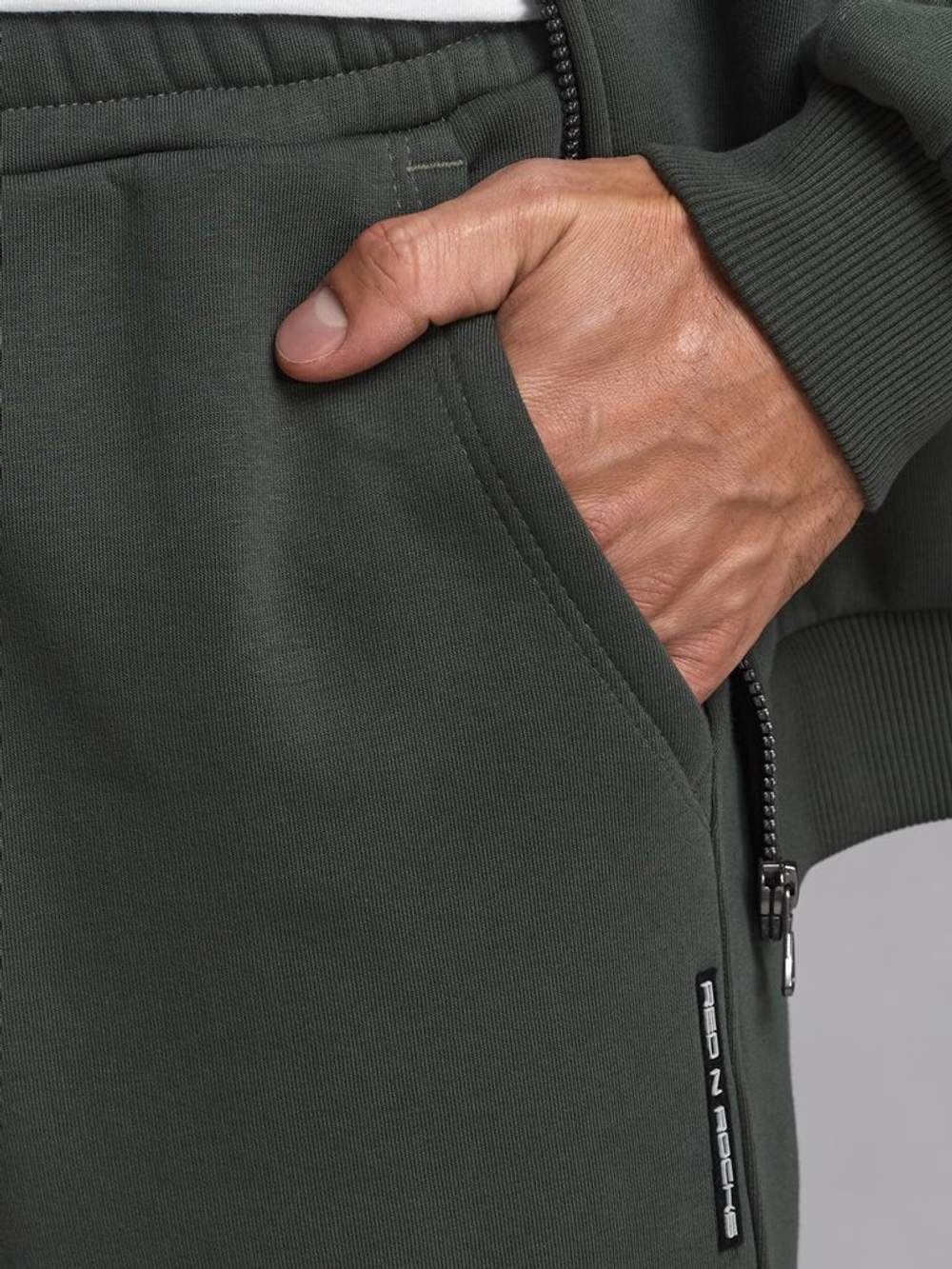 Спортивный костюм мужской утеплённый 12M-RR-1805 хаки