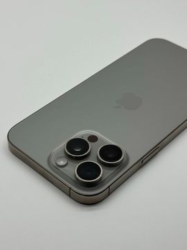 iPhone 16 Pro Max 1tB Natural Titanium