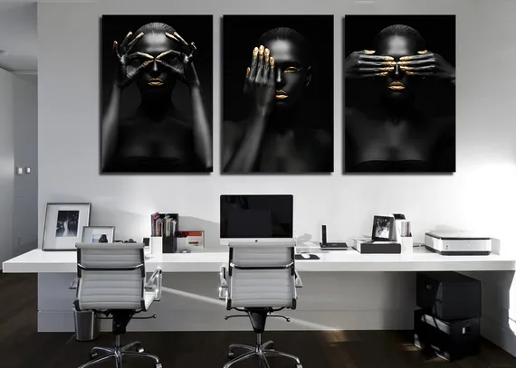 Модульная картина "Трио девушек в золоте"