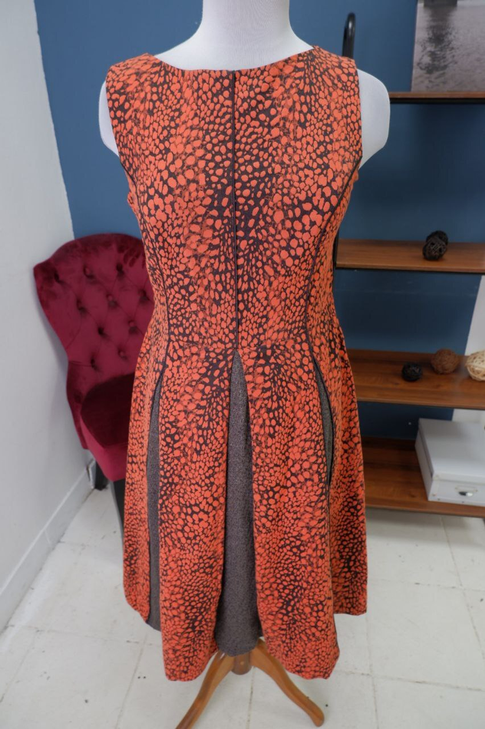 Платье без рукавов 44 размер