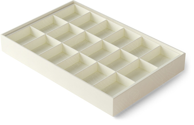Планшет Дельта/1 серия/приподнятое дно/18 ячеек 05 (48х64 мм.)