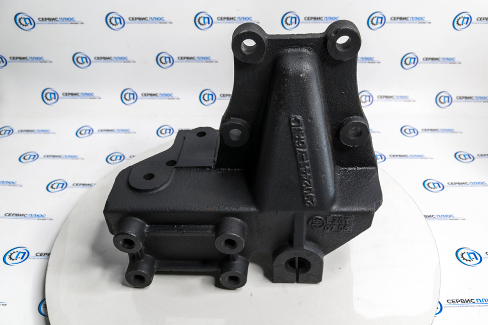 Левый передний кронштейн передней рессоры  2902441-76A/C