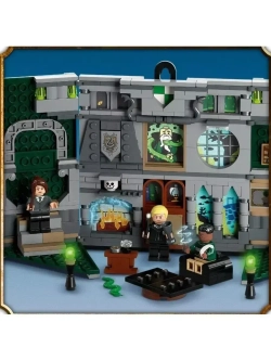 Конструктор Гарри Поттер "Знамя факультета Слизерин" 349 дет