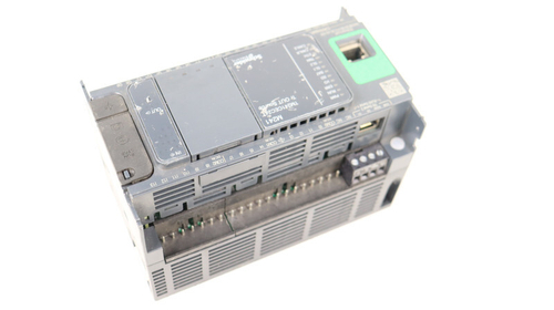 Schneider Electric M241 + TM241CEC241