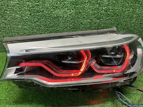 Битая Фара левая BMW 5er G30 (17-20) Adaptive LED