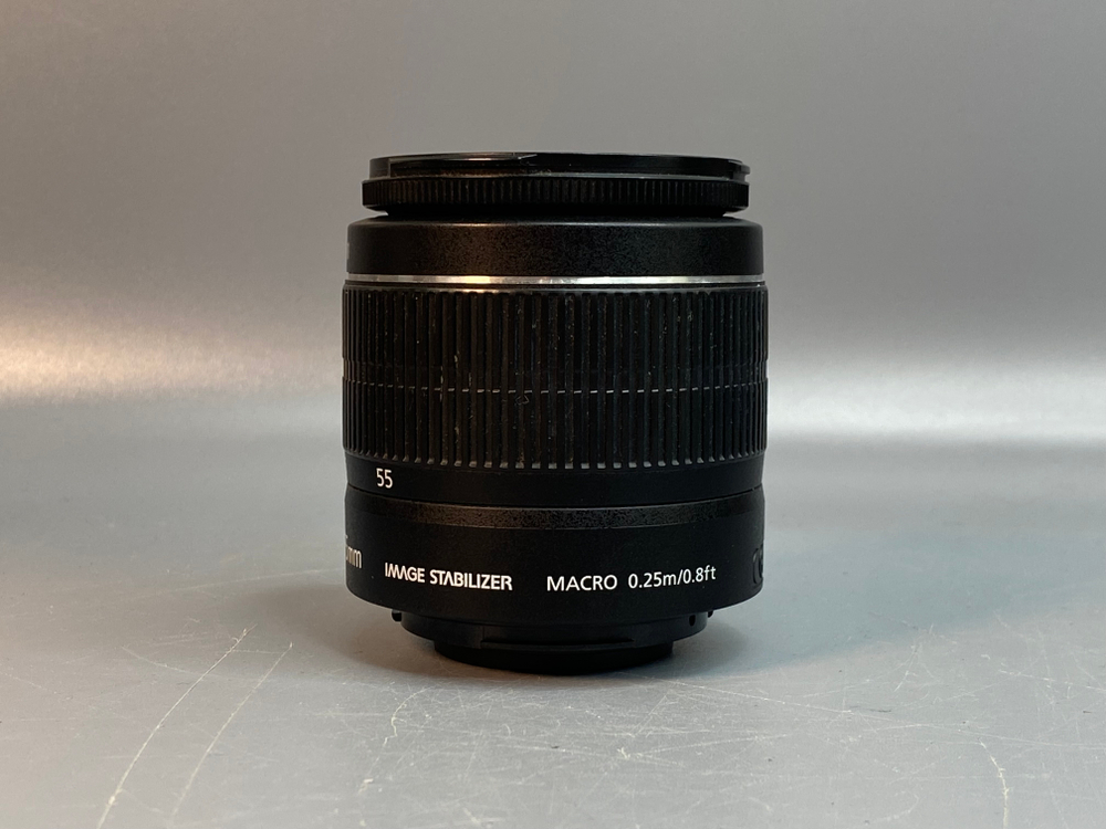 Canon 600D kit 18-55mm 3.5-5.6 IS ll 5.700 кадров