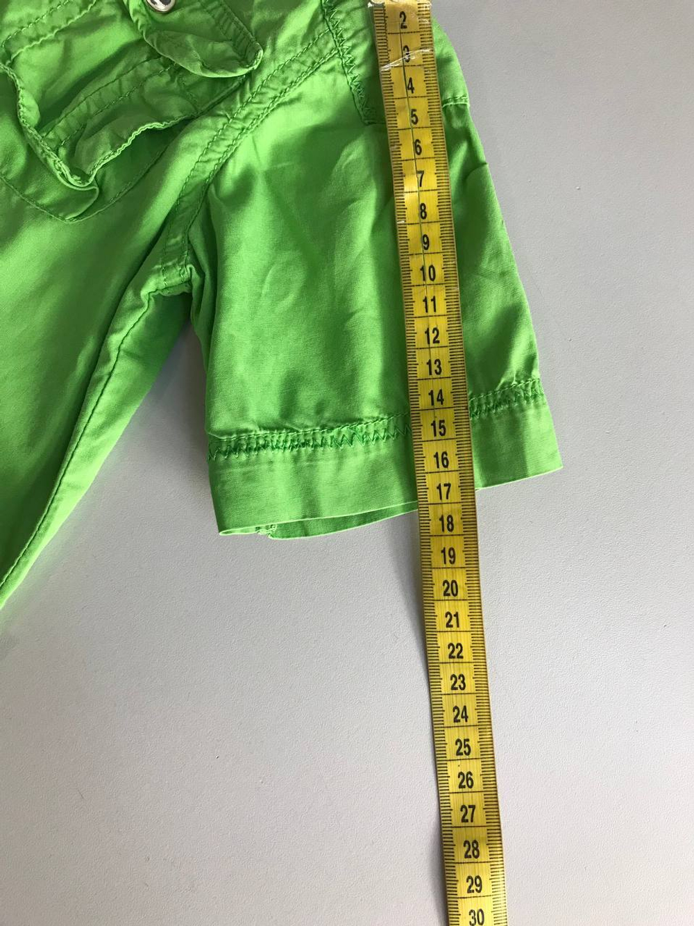 Рубашка яркого цвета, на 4 года