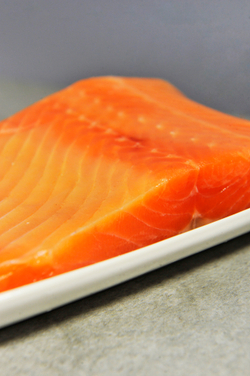 Форель филе слабосоленое трим В