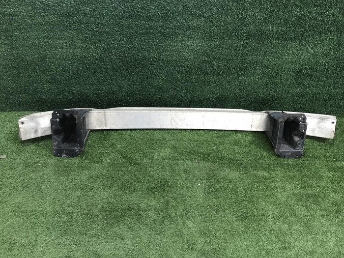 Усилитель передний Mercedes A W169 (2004-2012)