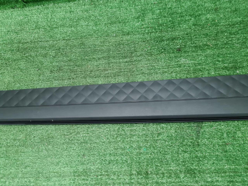 Подножка левая Bentley Bentayga (2015-н.в.)