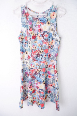 Платье Pull&Bear яркое 46 размер