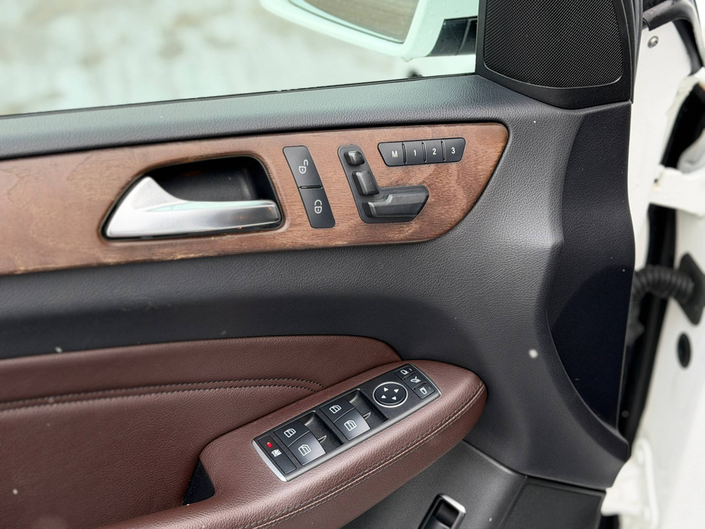 Mercedes-Benz ML 300