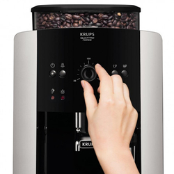 Автоматическая кофемашина Krups ARABICA EA811810