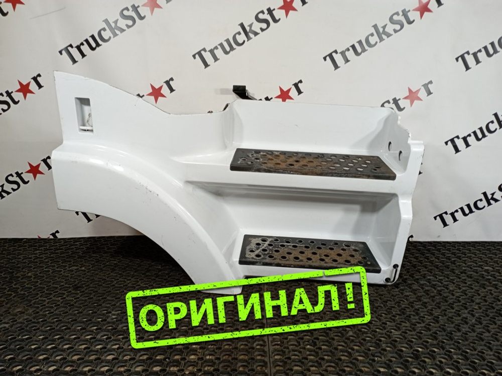 Корпус подножек правый