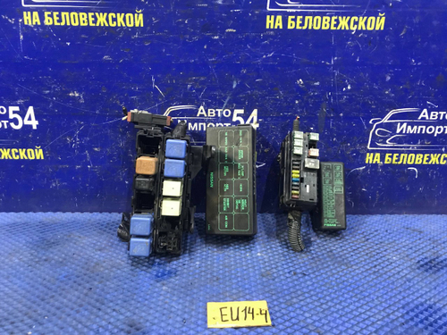 Блок предохранителей подкапотный NISSAN BLUEBIRD 1997