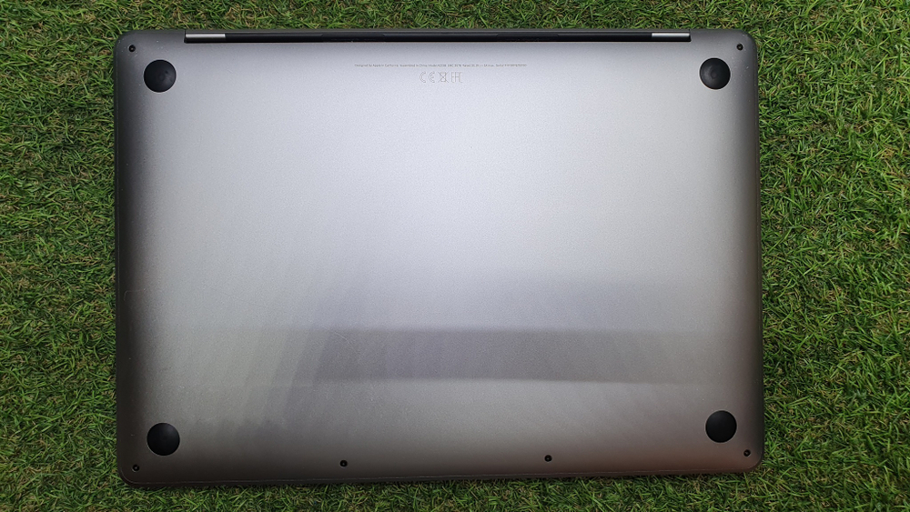 MacBook Pro A2338 13 , 2020 Retina M1/8Gb