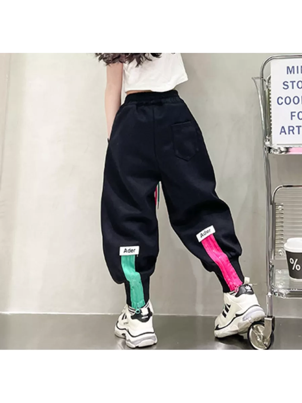 Брюки спортивные с цветными замками