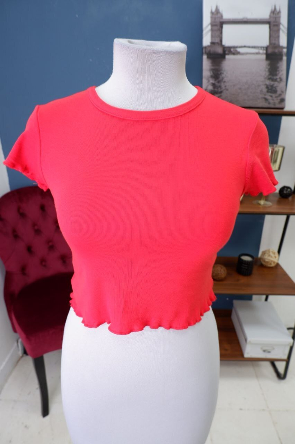 Футболка Твое короткая 46 размер