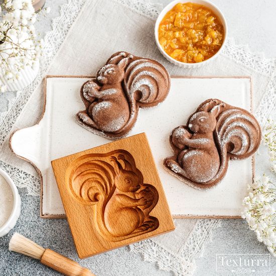 Пряничная форма Белочка