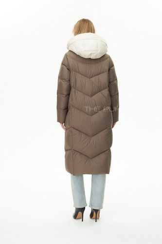 Длинный двусторонний коричнево-белый пуховик