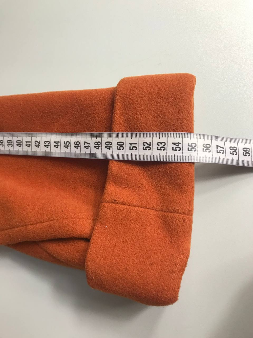 Куртка яркого цвета из шерсти, маркировка 36, визуально на 42/44 размер