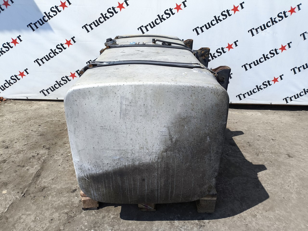 Бак топливный 700 L