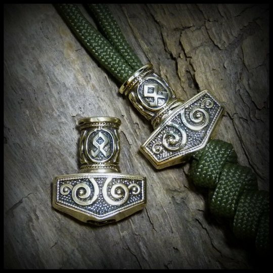 Бусина "Молот Тора с руной Одал" для темляков или браслетов