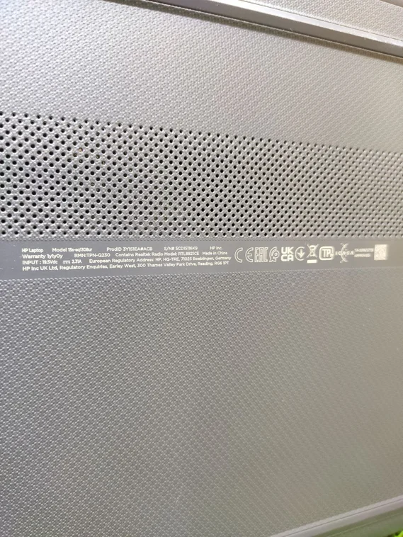 15.6' FHD Ноутбук HP Laptop 15s-eq1308ur серый (Витринный)