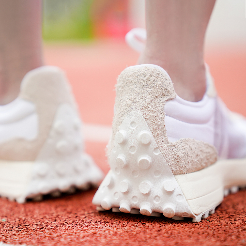 Кроссовки New Balance Nb 327 (Женская размерная сетка)